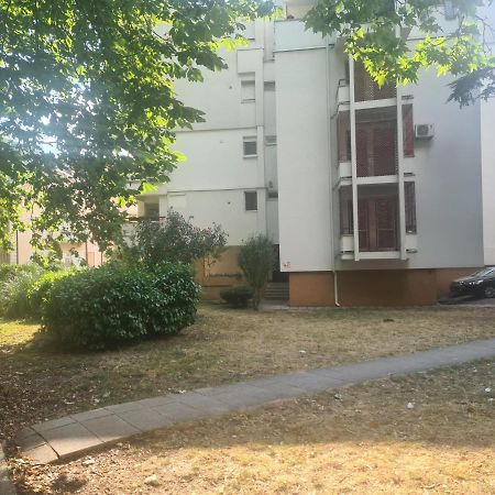 City Mid Mostar Apartment Esterno foto