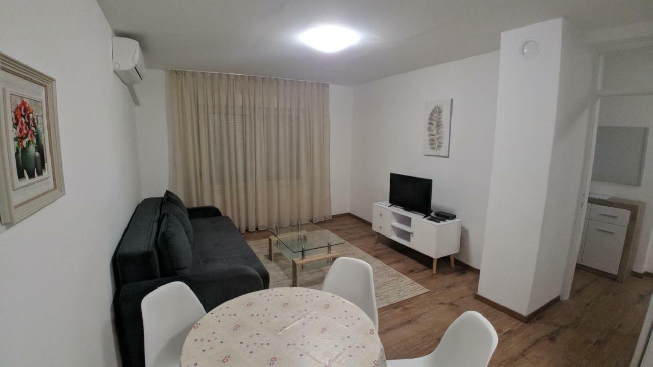 City Mid Mostar Apartment Esterno foto