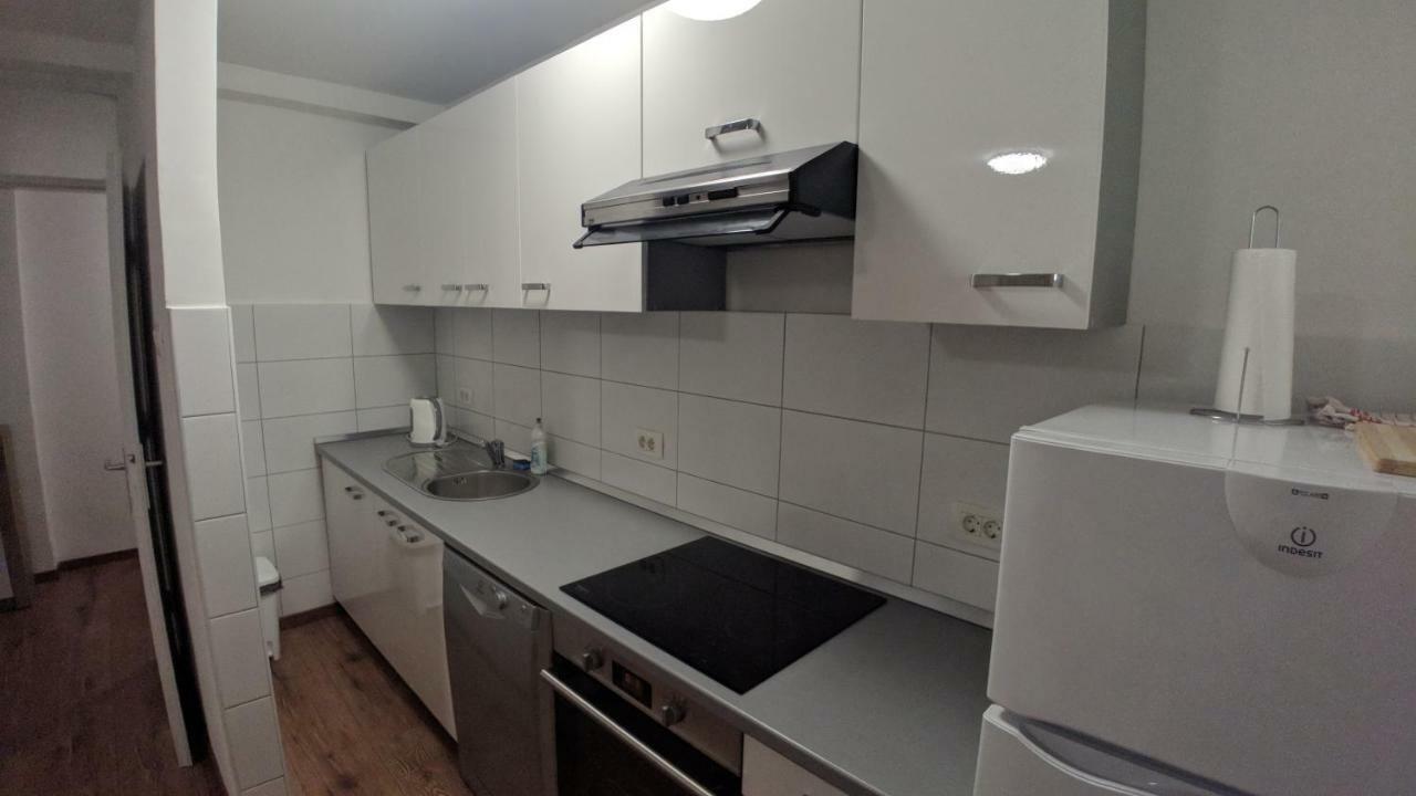 City Mid Mostar Apartment Esterno foto